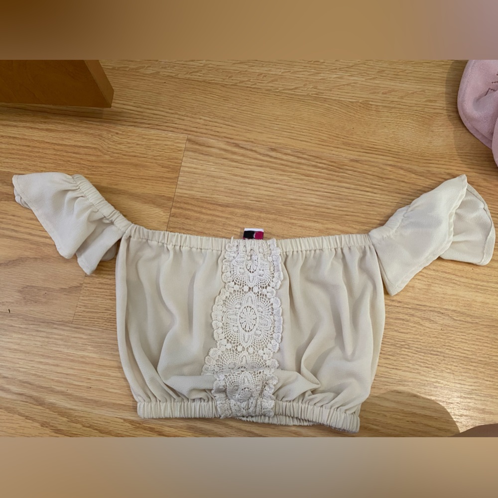 Super cute crop top